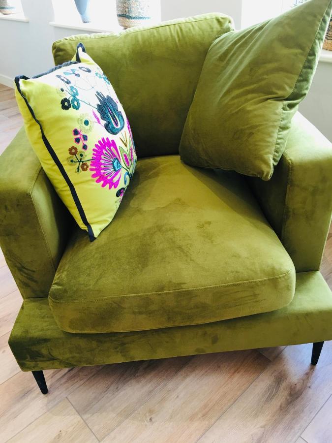The Art Attic A Stylish Boutique Apartment بيلث ويلز المظهر الخارجي الصورة
