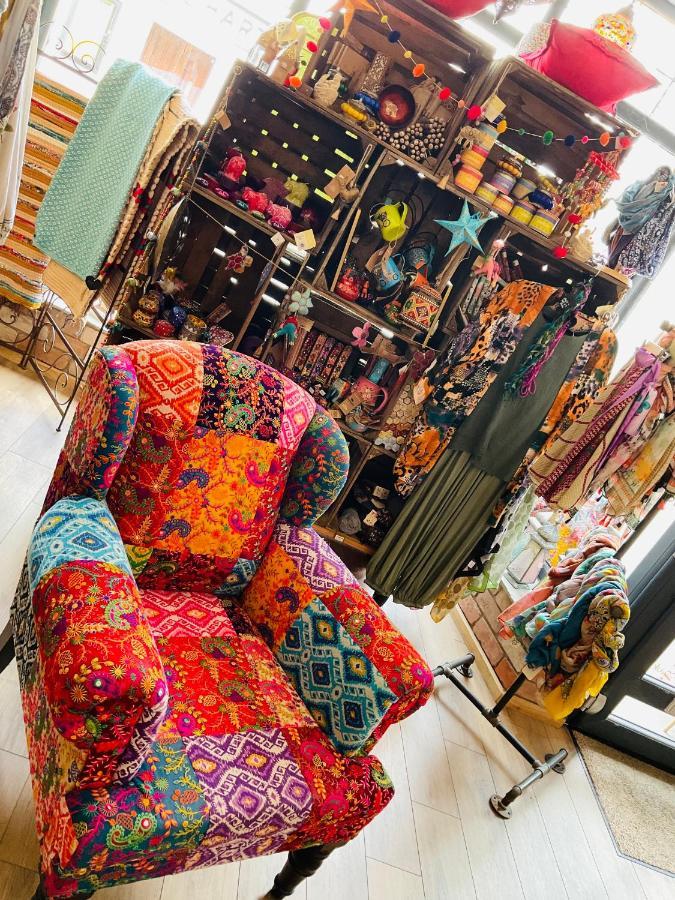 The Art Attic A Stylish Boutique Apartment بيلث ويلز المظهر الخارجي الصورة
